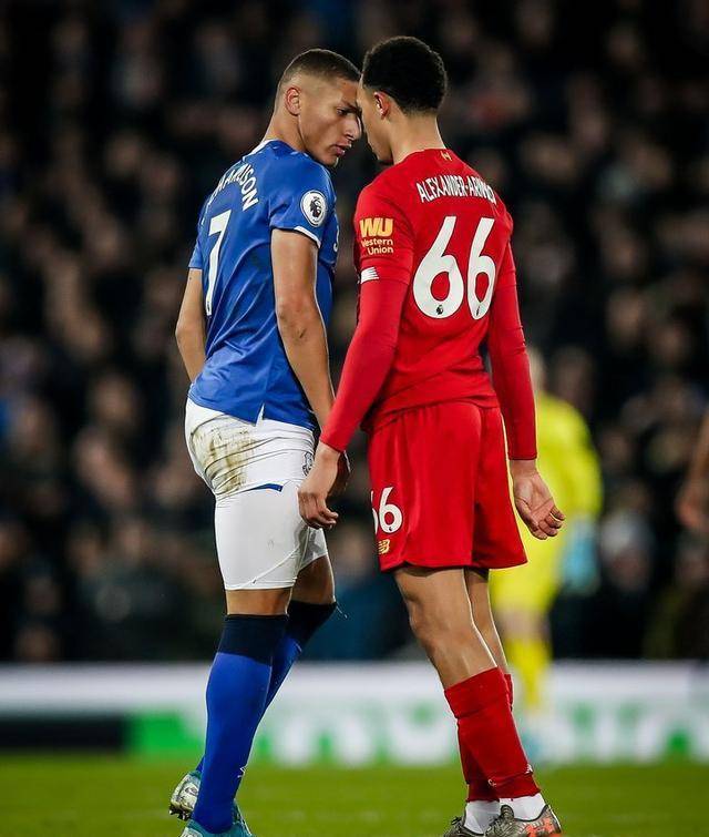 ng28娱乐-祁连雪豹队鏖战洞庭暴熊队,F1巡回赛击败,替补奇兵立功。观赏性拉满(雪豹在拜城不但畏战还抢战功)