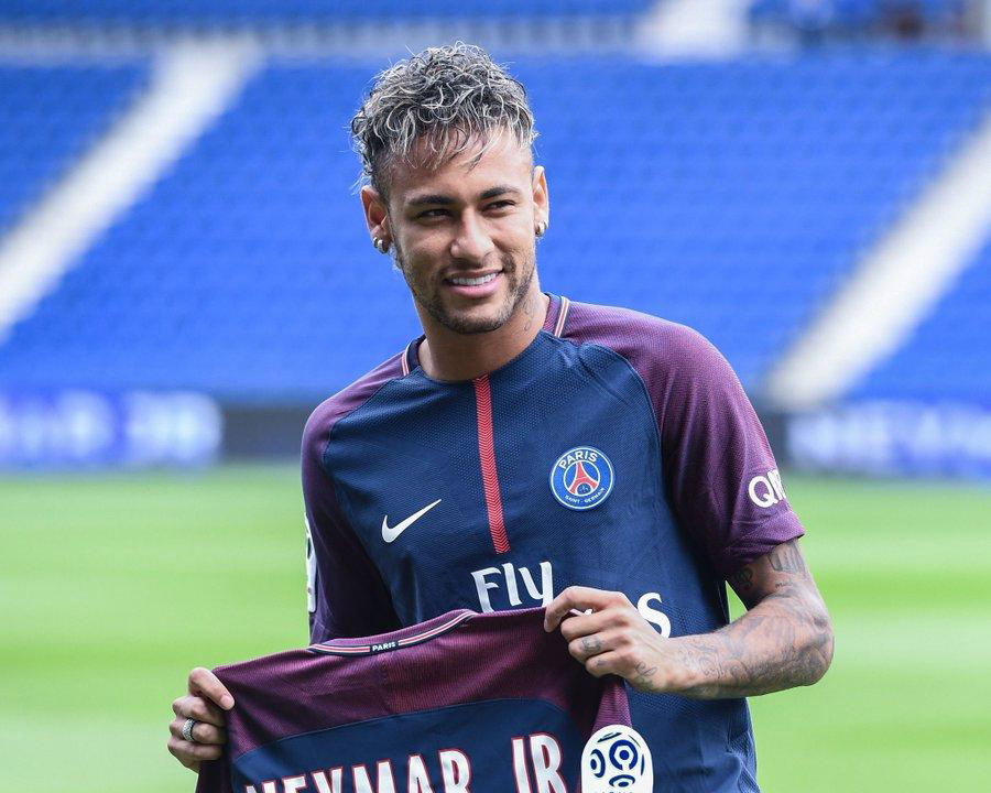 南宫28-包含内马尔连续五场比赛得分超过连败，巴塞罗那挑战极限！的词条