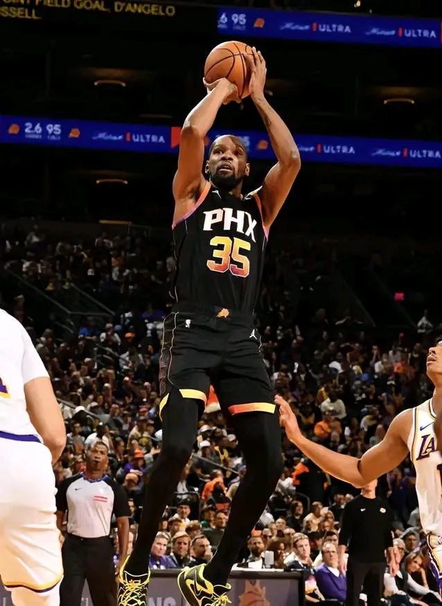 ng28娱乐-包含杜兰特连续十场比赛得分超过战术调整，美国队挑战极限！的词条